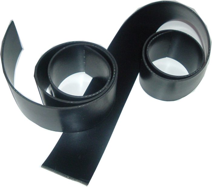 garage-door-pair-30-reinforced-rubber-side-seals-with-fixings-a2422