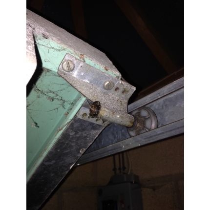 apex-bolton-gate-retractable-nylon-rollers-a2555