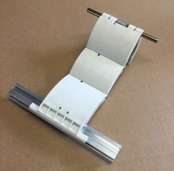 77mm-lath-roller-door-locking-strap-3-segment-white-a2654