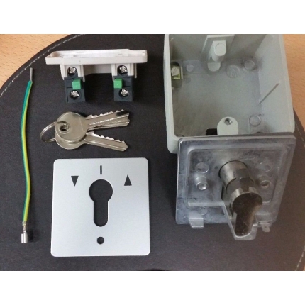 Roller-Shutter-Key-Switch-inside