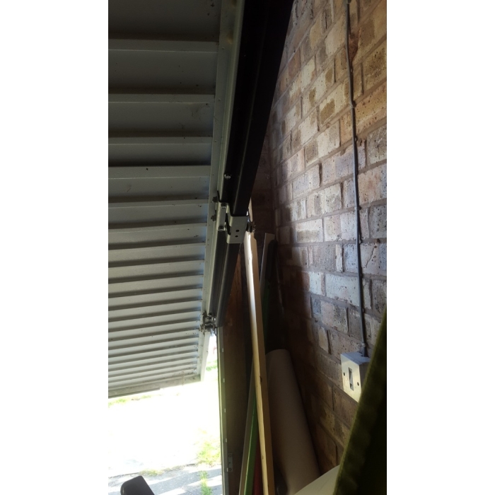 Novoferm-Anti-Drop-Door