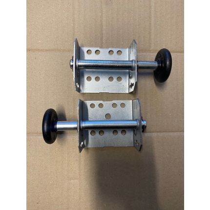 Novoferm Novoferm Pair of Roller Spindle Brackets